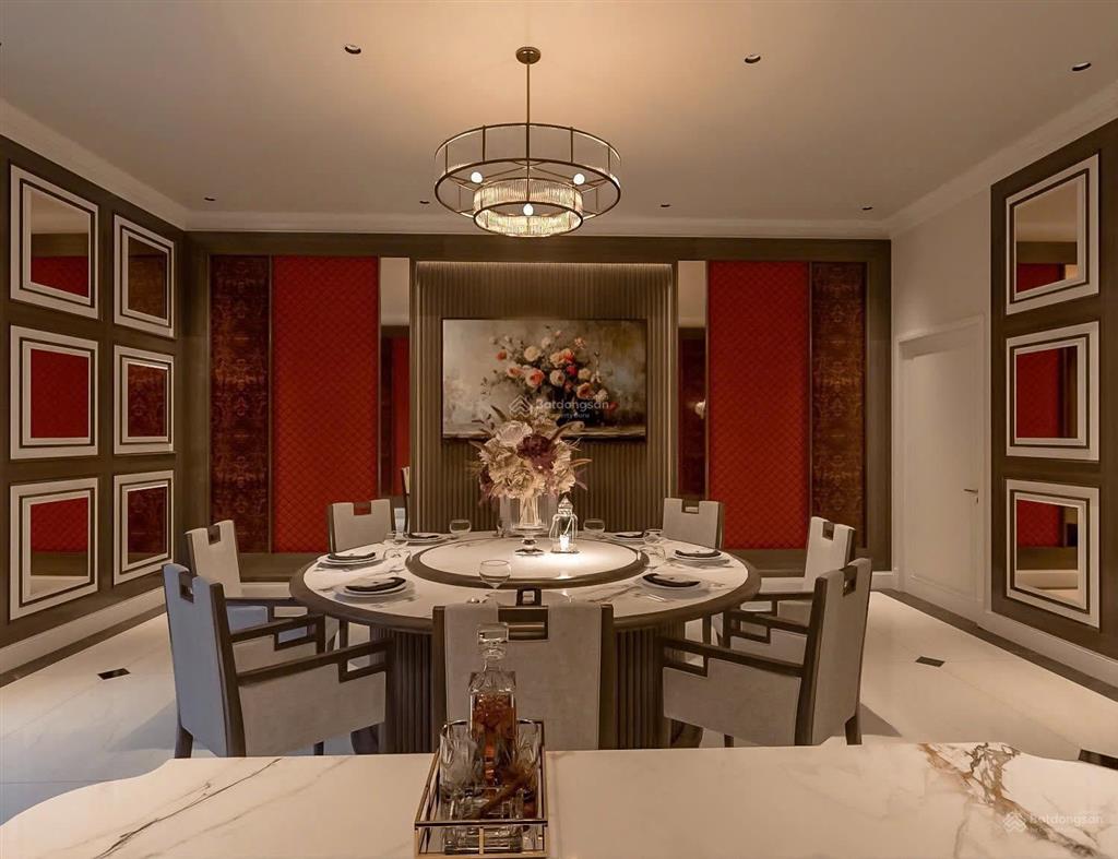 Tòa nhà 15 tầng xây mới mặt phố vip nguyễn phong sắclô góc 4 mặt thoáng588m2 có 2 hầmgiá 600 tỷ