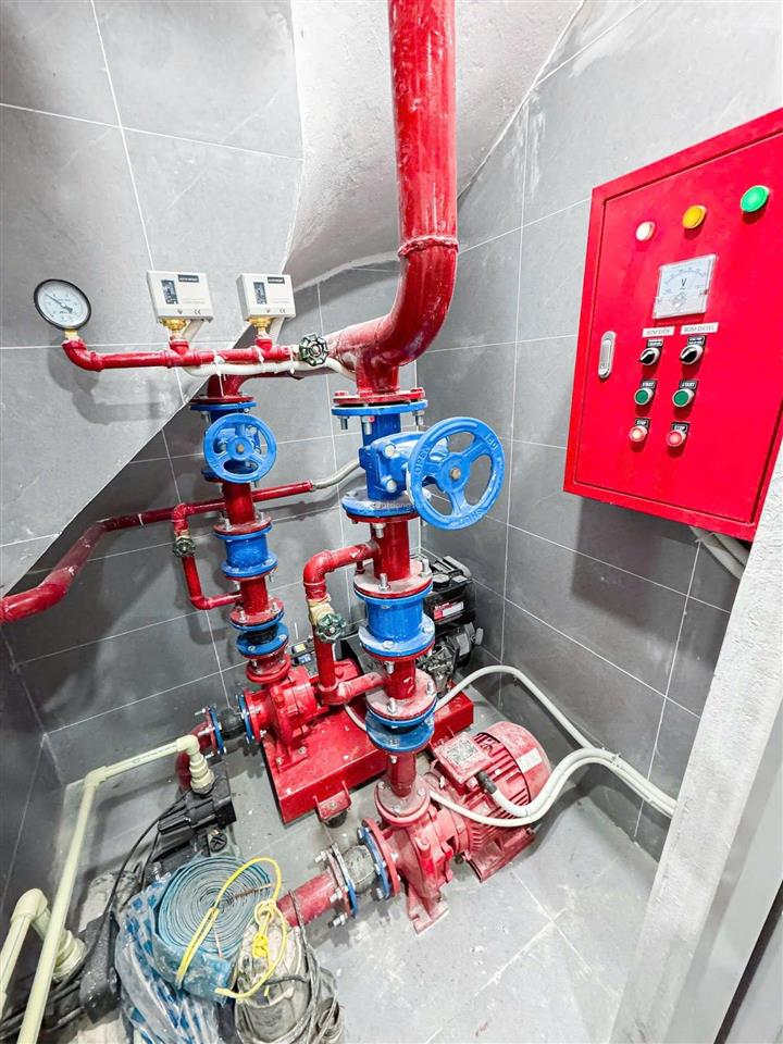 Siêu phẩm tòa chdv cao cấp định công  62m2 xây mới 6 tầng thang máy  dt 1,08 tỷ/năm  chỉ 17,4 tỷ