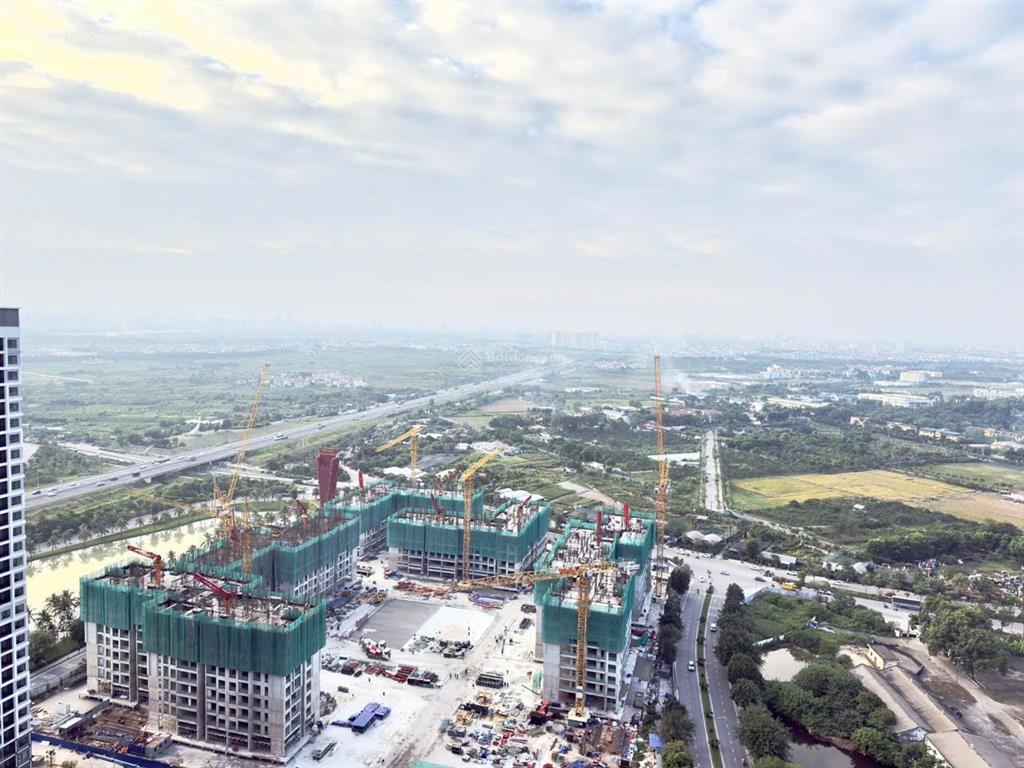Chị gái gửi bán căn góc 2 phòng ngủ 2 vs 4,95 tỷ trục 11, view vườn hoa view trường học!