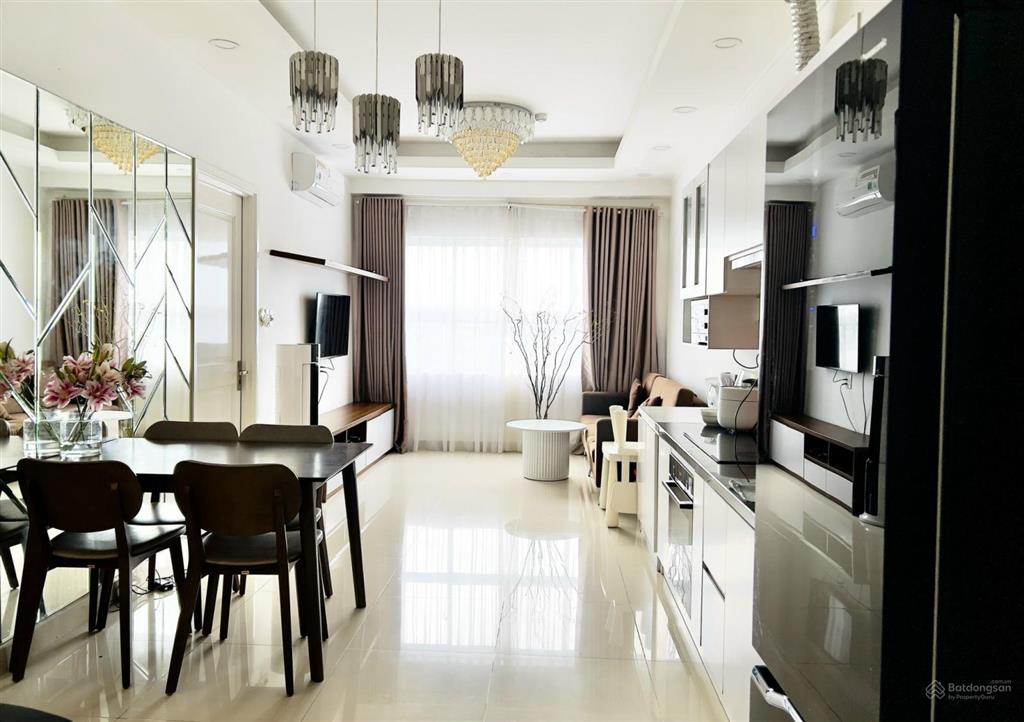 Chính chủ bán gấp 2pn 2wc cc 9 view, q9, 2,95 tỷ, 65m2 có ban công.  gấp 0906 948 ***
