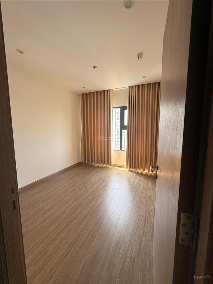 Cho thuê căn hộ 2pn  vinhomes grand park dọn vào ở liền
