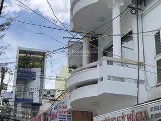 Cho thuê nhà phố  sẵn hđ chdv  vị trí đẹp tại công trường tự do, p.19, bình thạnh, tp.hcm