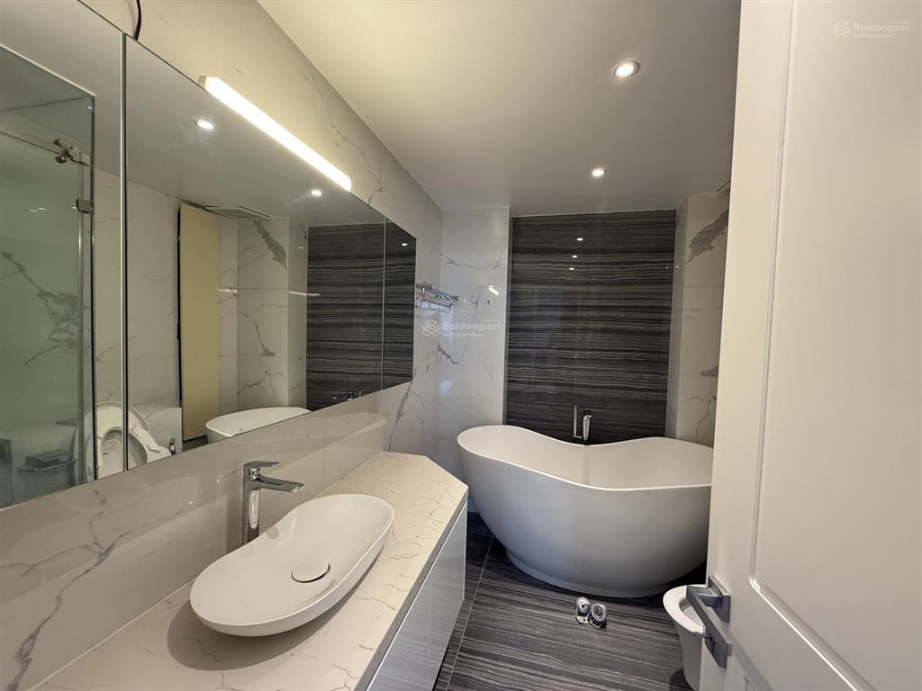 Siêu phẩm song lập góc gần 400m2, nội thất đẳng cấp 15 tỷ, tâm huyết, vị trí siêu vip view sông