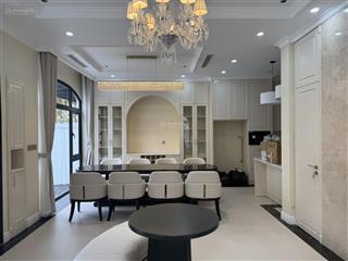 Bom nguyên tử hẹn giờ song lập 144m. thang máy vip, hoàn thiện full nội thất mới 100%.