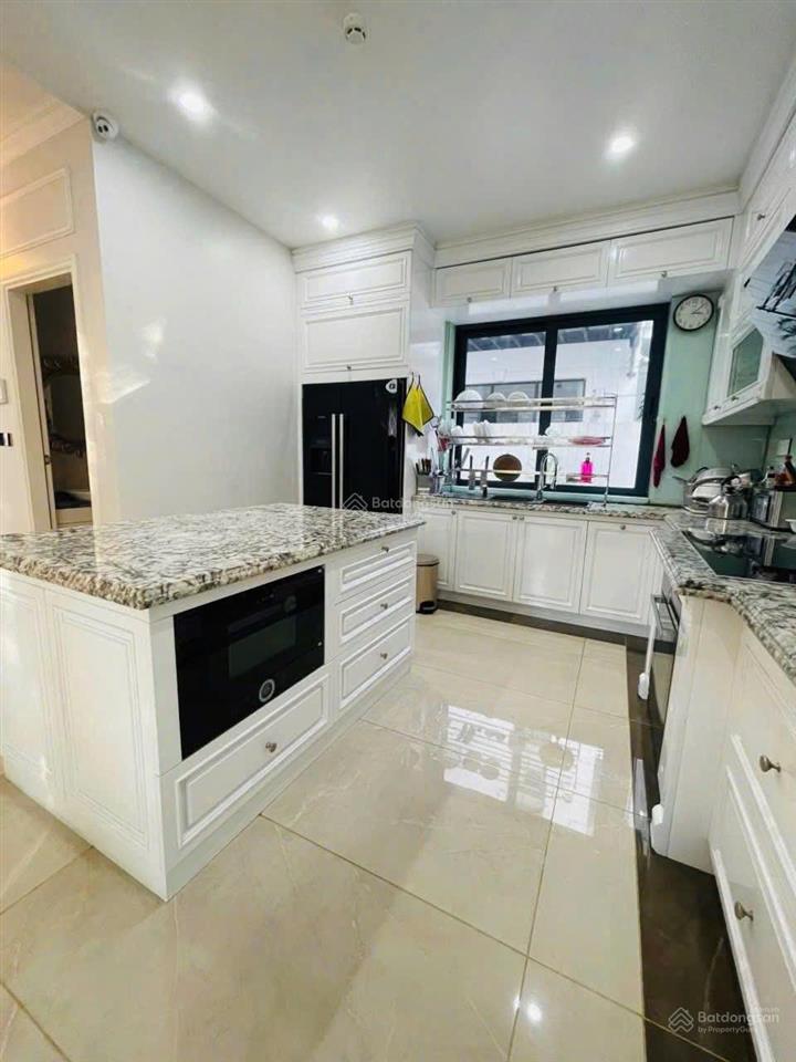 Siêu phẩm đơn lập. 400m. căn siêu vip, thang máy, nôị thất nhập khẩu , vị trí số 1 vin imperia