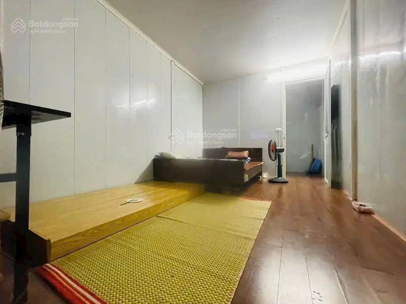 Chính chủ bán nhà 4 tầng 15m ra mặt phố khương trung dt 32m2 mt 3,2m nhà 4 tầng 3p ngủ 1p khách