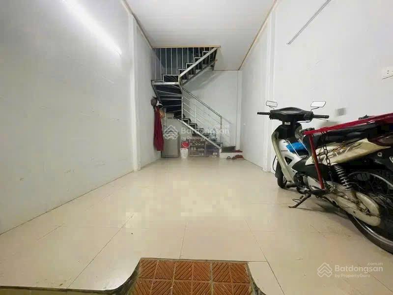 Víp hàng cực hiếm chỉ 5 tỷ có nhà 4 tầng phố khương trung dt 28/32m2 mt 3,1m 20m ra mặt phố