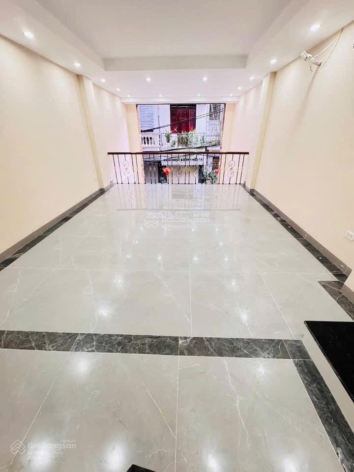 Siêu phẩm toà văn phòng mặt bờ sông sét nhà mới 7 tầng thang máy dt62m2 mt5m thiết kế thông sàn