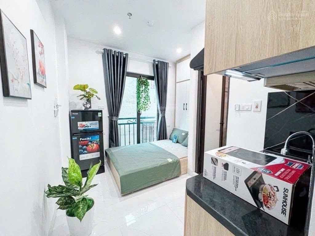 Chính chủ bán căn ccmn phố kim ngưu 6t thang máy 12 phòng kk dt48m2 mt3,7m nhà mới full nội thất