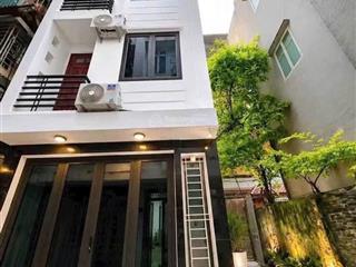 Chính chủ bán nhà 5 tầng mới phố yên hoà, cầu giấy dt32m2 mt4,2m lô góc cực thoáng ba bước ra phố