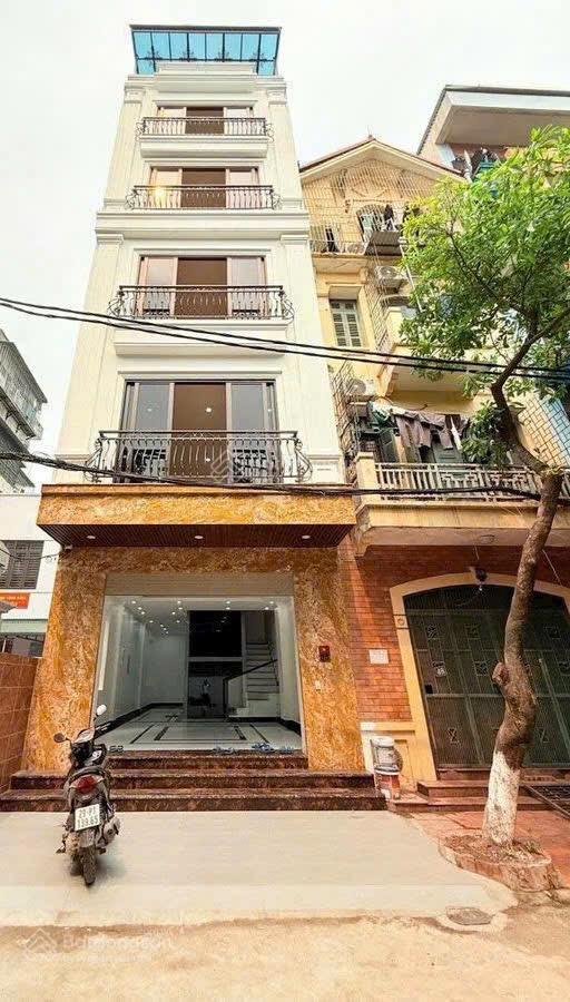 Chính chủ cần bán gấp tòa văn phòng 7 tầng thang máy mới coong mặt phố bờ sông sét dt 62m2 mt 5m