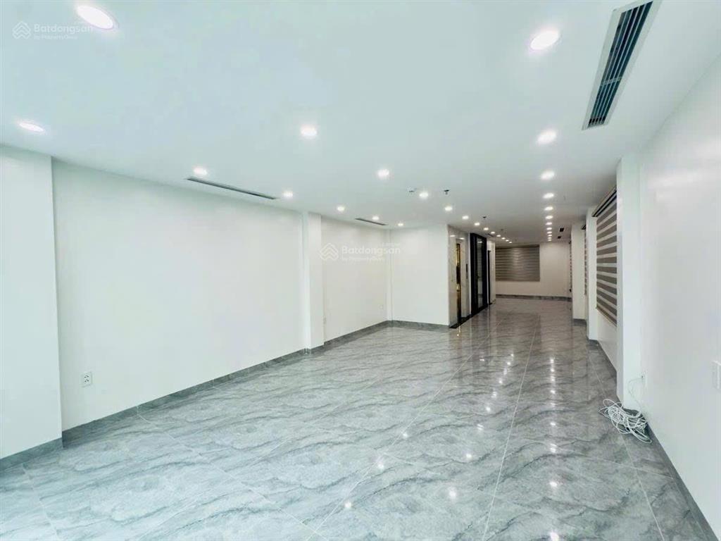 Siêu phẩm toà văn phòng hạng a mặt phố đường la thành 8t thang máy dt 75m2 mt 4,8m nhà mới lô góc