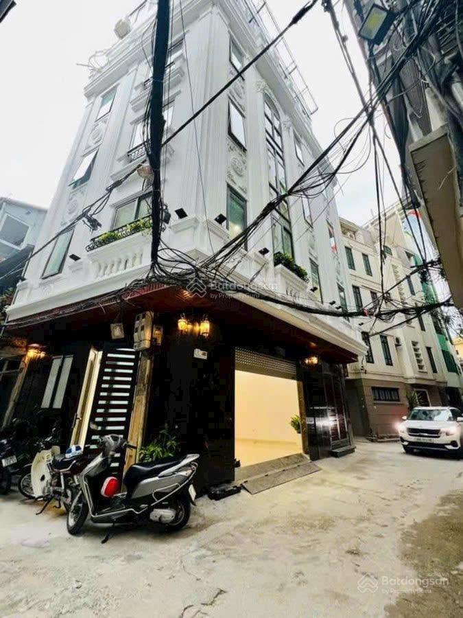 Siêu phẩm phân lô phố chùa láng ôô đỗ cửa 6 tầng thang máy dt 36/42m2 mt 6m nhà mới full nội thất