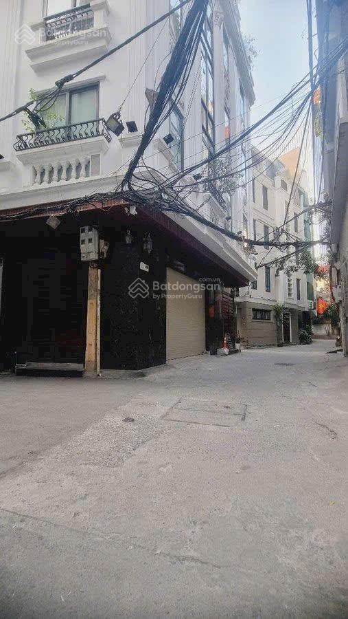 Siêu phẩm phân lô phố chùa láng ôô đỗ cửa 6 tầng thang máy dt 36/42m2 mt 6m nhà mới full nội thất