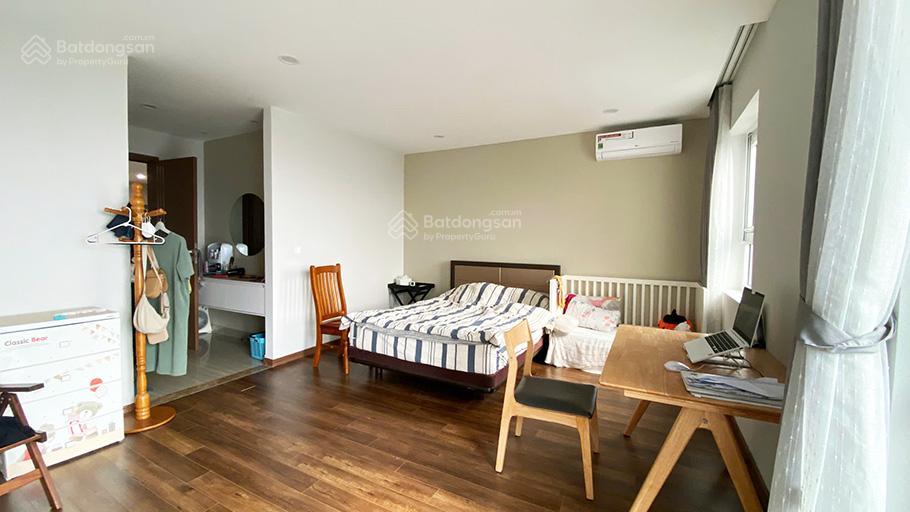 Căn hộ 2 ban công view trọn công viên 65ha cần bán tại tòa the link ciputra