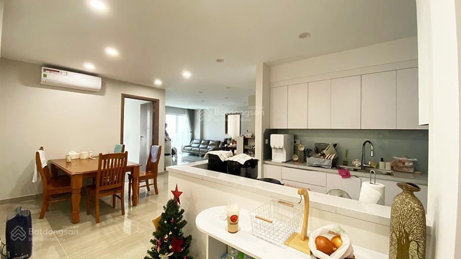 Căn hộ 2 ban công view trọn công viên 65ha cần bán tại tòa the link ciputra