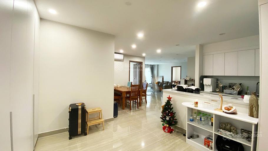 Căn hộ 2 ban công view trọn công viên 65ha cần bán tại tòa the link ciputra