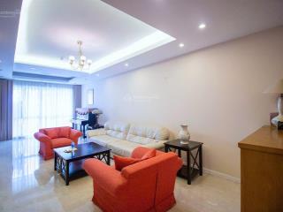 Bán căn hộ tầng trung tòa p2 ciputra view đài phun nước, thang máy riêng vào nhà