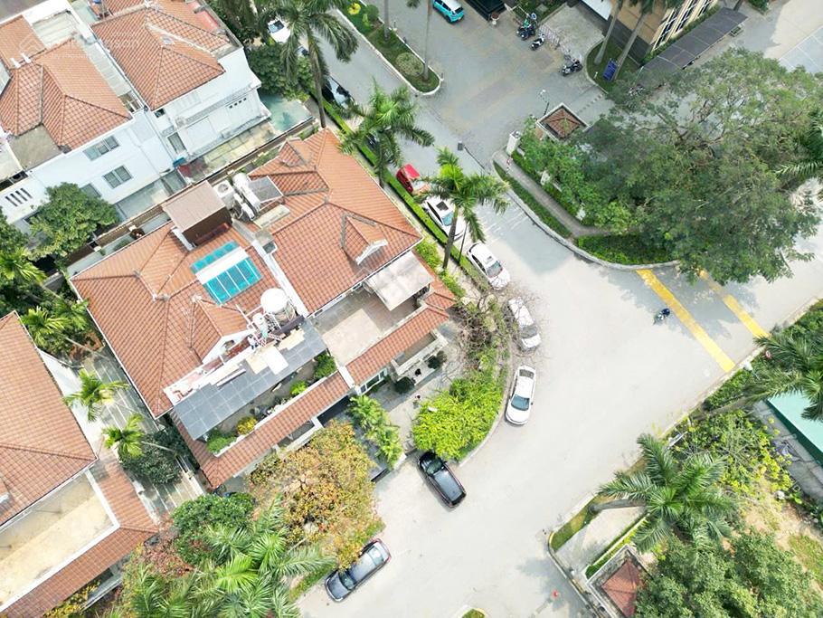 Bán biệt thự góc gđ1, 317m², sân vườn rộng, cửa chính hướng tây bắc