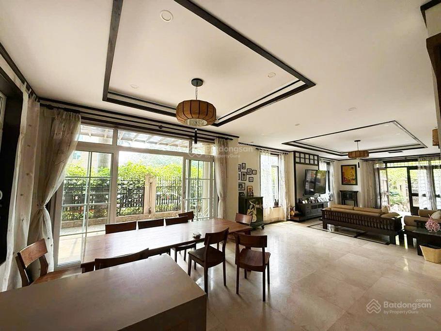 Bán biệt thự góc gđ1, 317m², sân vườn rộng, cửa chính hướng tây bắc