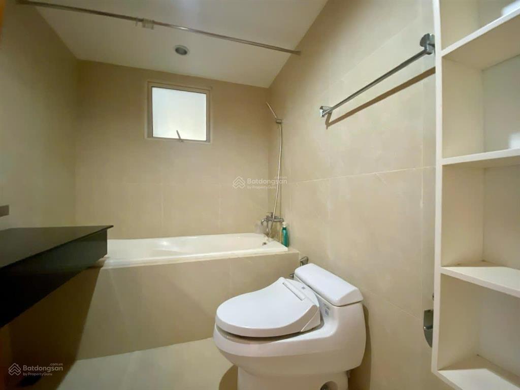 Căn hộ tầng cao tòa l1 view công viên cần bán