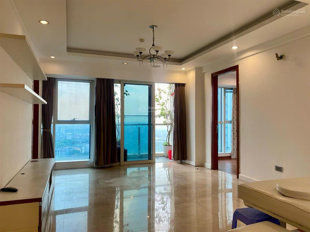 Căn hộ tầng cao tòa l1 view công viên cần bán