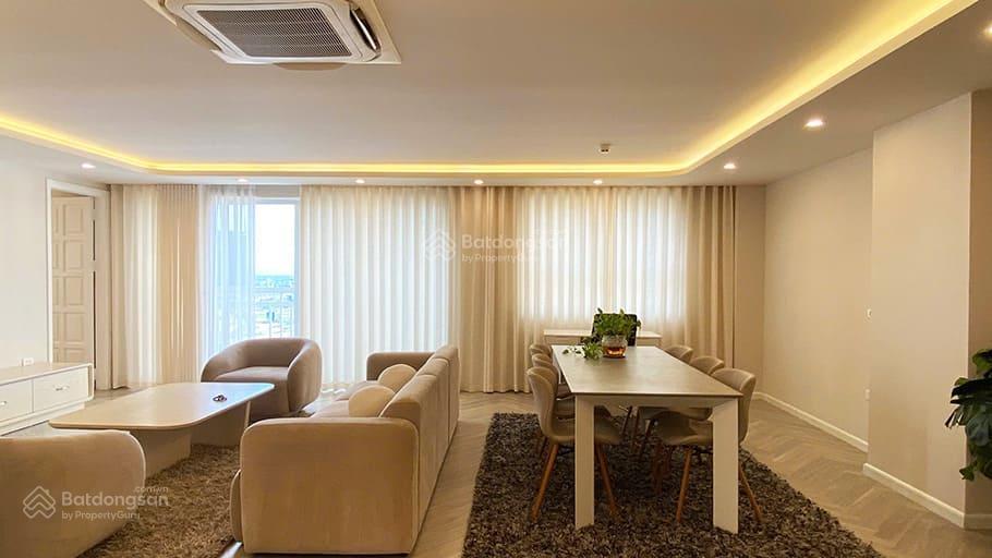 Bán căn hộ tầng cao tòa g2 ciputra nội thất đẹp