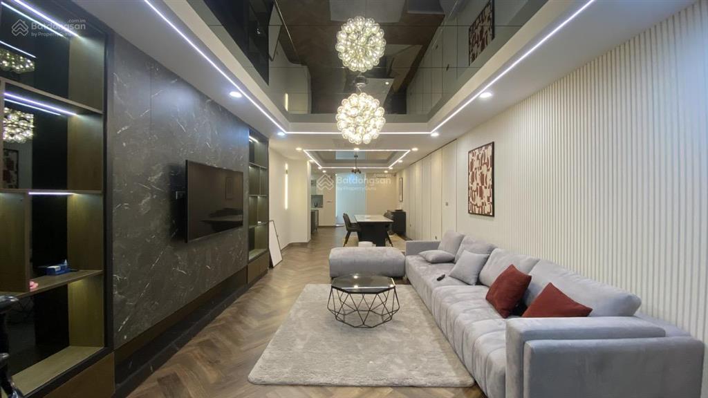 Bán căn hộ tầng cao view nội khu tòa p1 ciputra hà nội