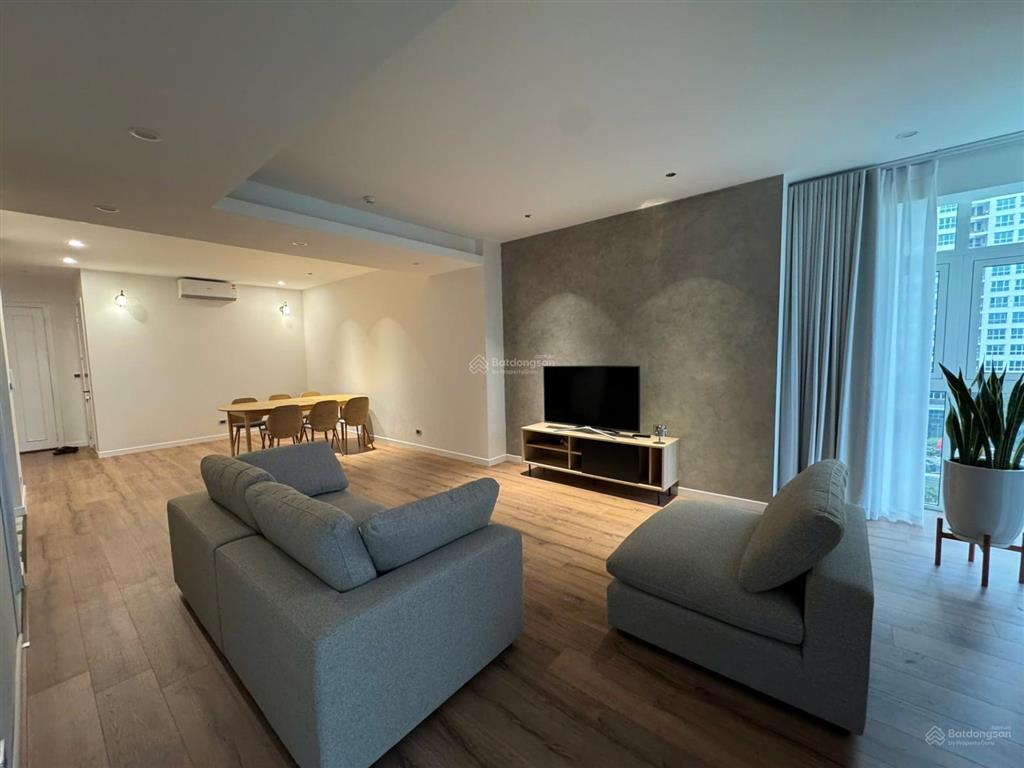Bán căn hộ e1 ciputra. căn đẹp, dòng tiền ổn định.