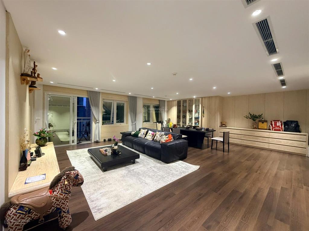 Bán căn hộ tầng cao view hồ tòa g3 sửa chữa đẹp