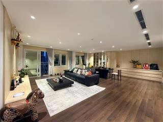 Bán căn hộ tầng cao view hồ tòa g3 sửa chữa đẹp