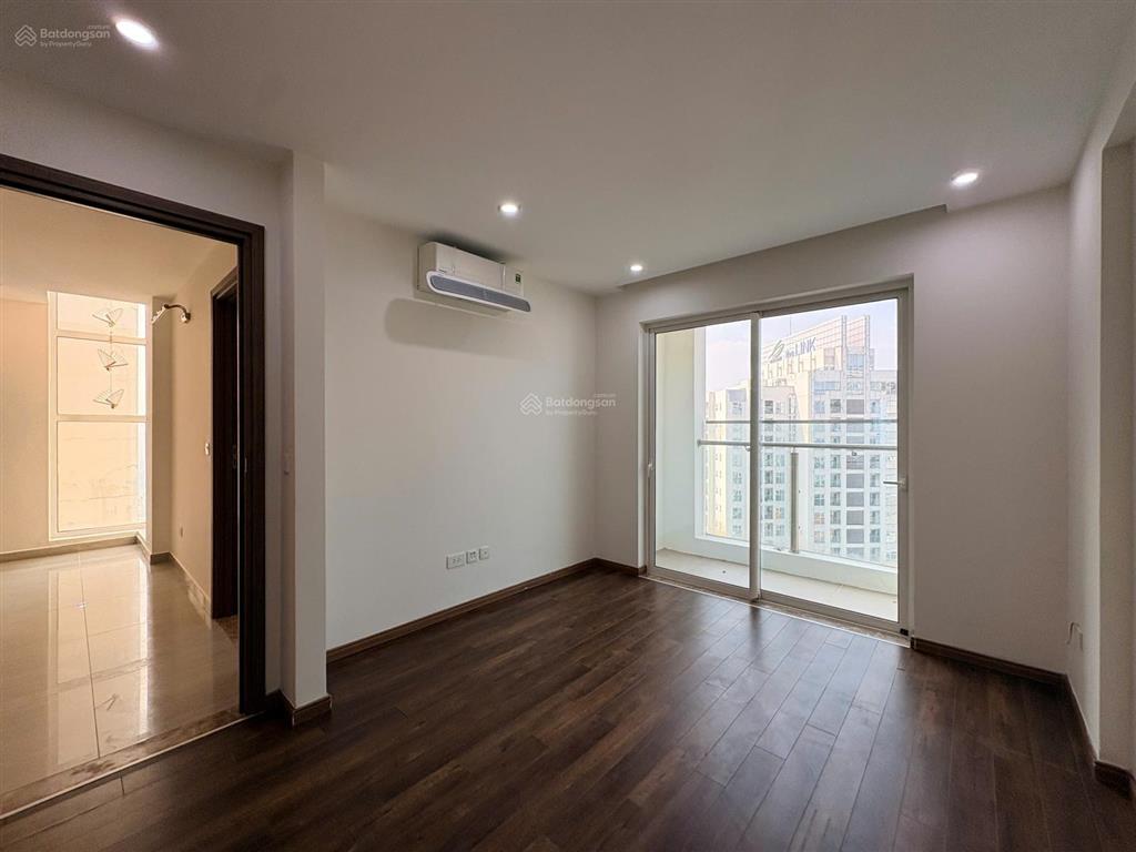Bán căn hộ tầng cao view đẹp, thoáng sáng tòa the link ciputra