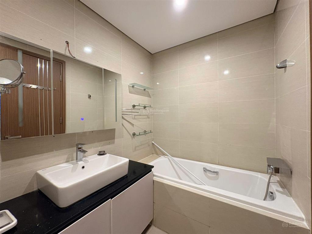 Bán căn hộ tầng cao view đẹp, thoáng sáng tòa the link ciputra