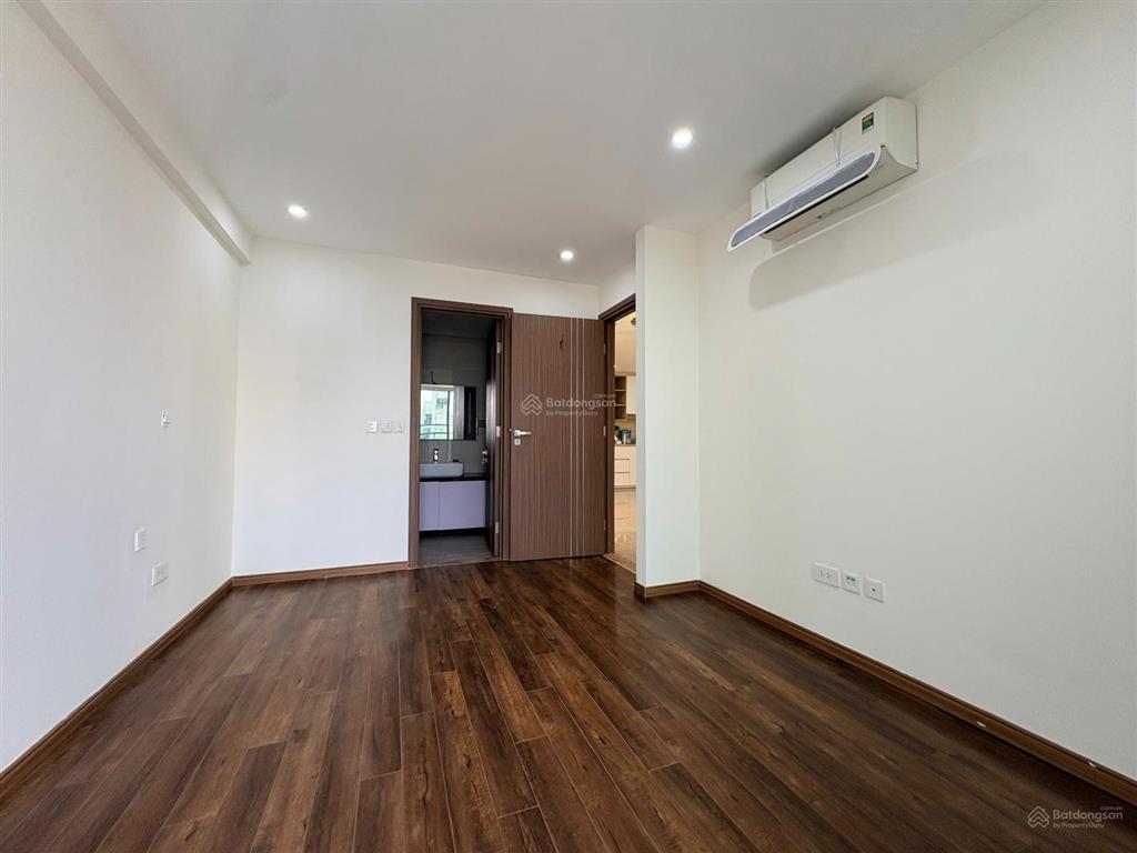 Bán căn hộ tầng cao view đẹp, thoáng sáng tòa the link ciputra