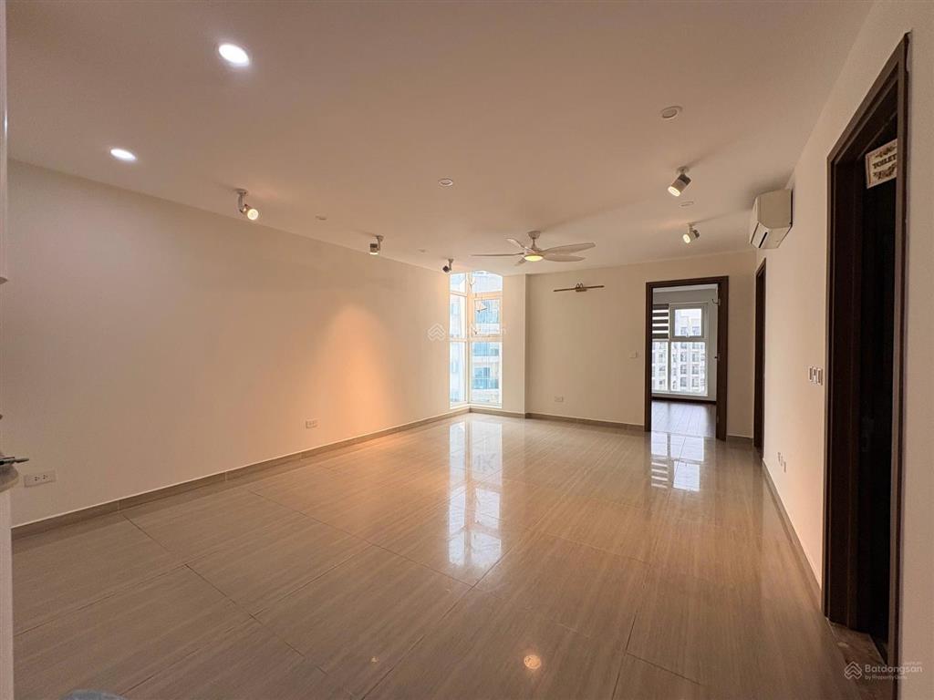 Bán căn hộ tầng cao view đẹp, thoáng sáng tòa the link ciputra
