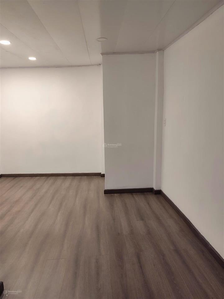 Siêu hiếm  15m (3x5) sổ hồng riêng  nở hậu nhẹ  cách quận 1 chỉ cây cầu nguyễn văn cừ