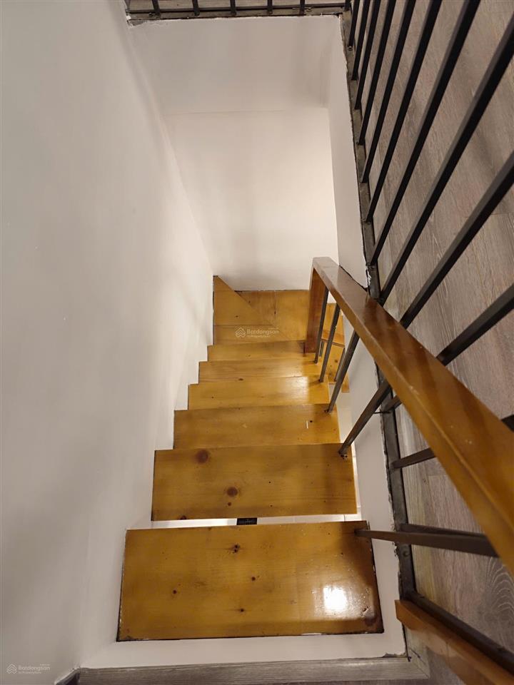 Siêu hiếm  15m (3x5) sổ hồng riêng  nở hậu nhẹ  cách quận 1 chỉ cây cầu nguyễn văn cừ