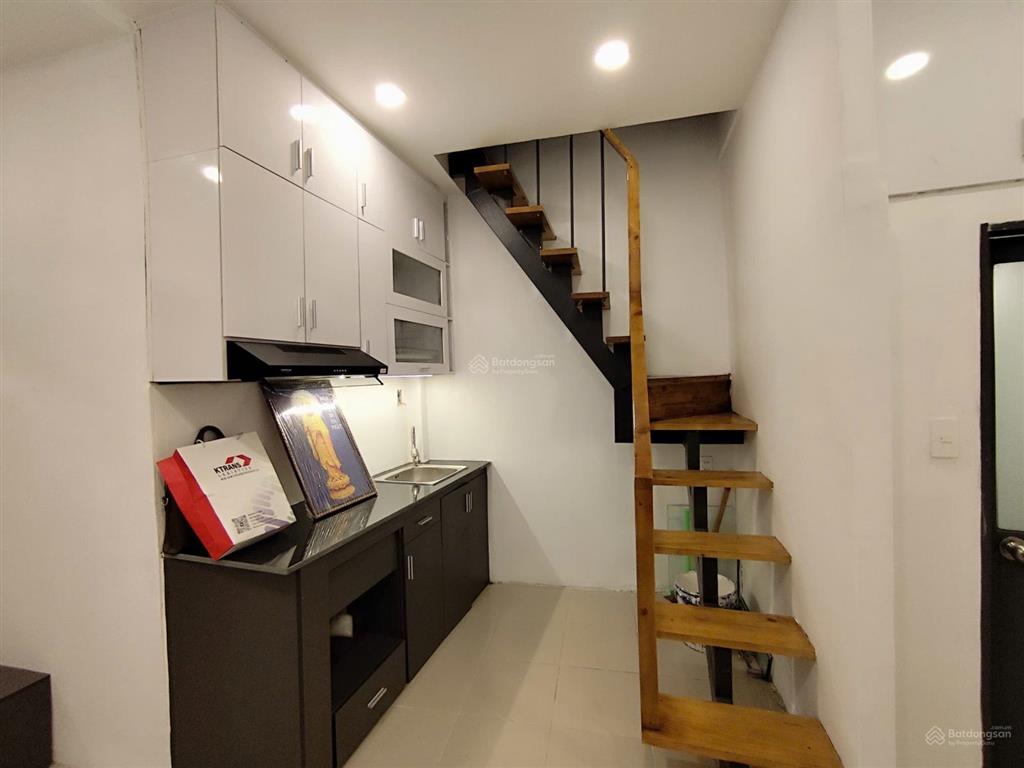 Siêu hiếm  15m (3x5) sổ hồng riêng  nở hậu nhẹ  cách quận 1 chỉ cây cầu nguyễn văn cừ