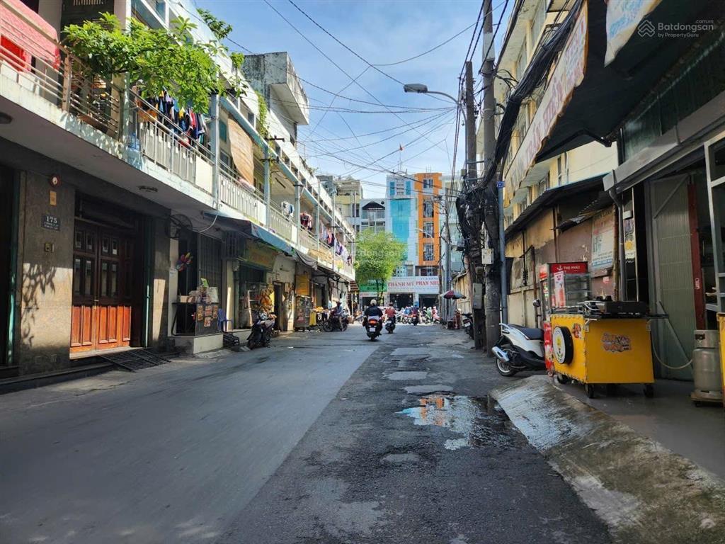 Mặt tiền xe tải tránh  kinh doanh đa ngành  3 tầng lý thường kiệt  gần trường đại học bách khoa