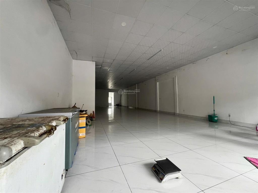 Mặt tiền full thổ cư  210m (7.5x40). bán thấp hơn định giá ngân hàng  14.5t