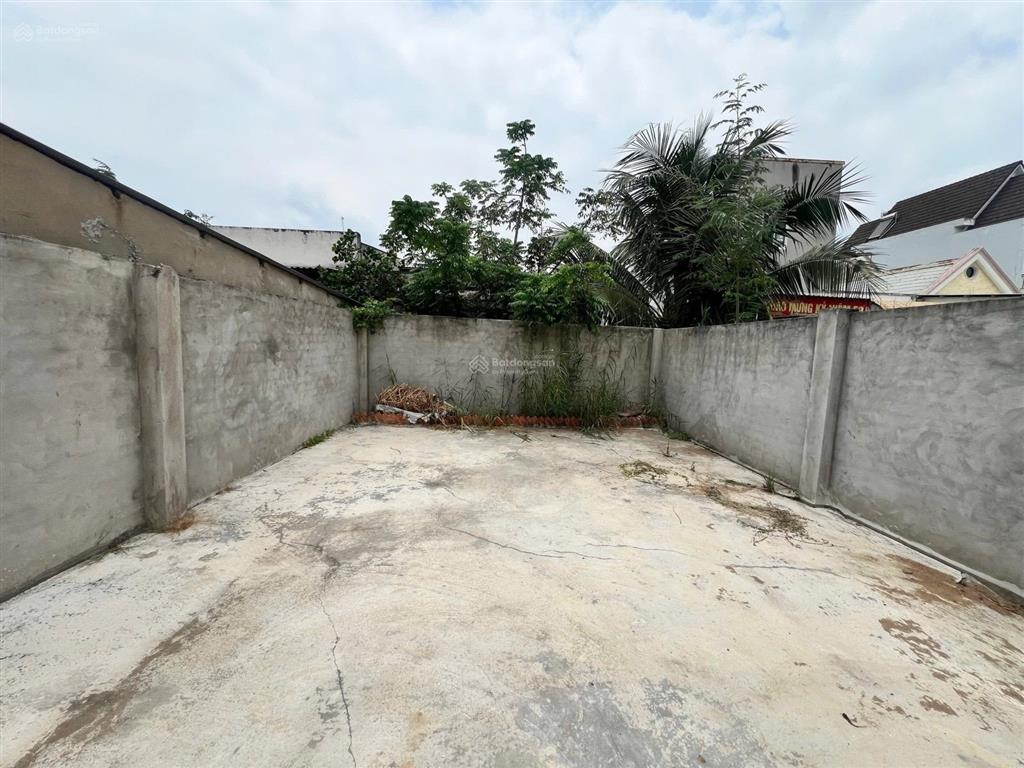 Mặt tiền full thổ cư  210m (7.5x40). bán thấp hơn định giá ngân hàng  14.5t