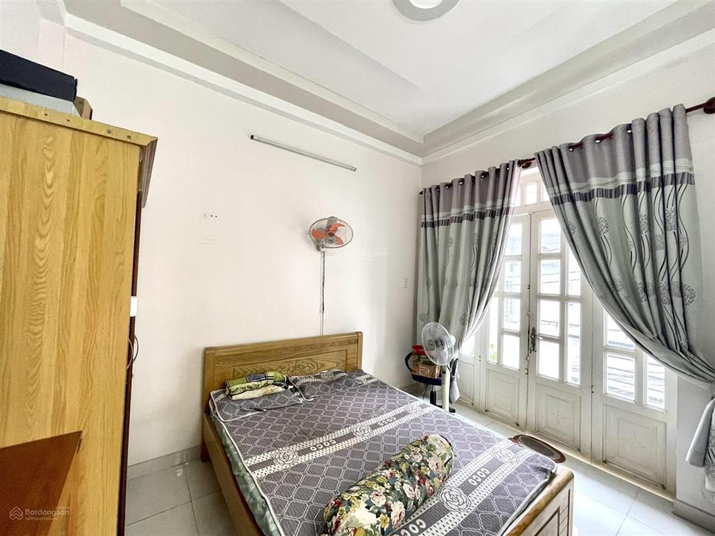 Căn góc không lộ giới không quy hoạch  xe hơi đỗ cửa  4pn  4.85t / hoàn công đủ