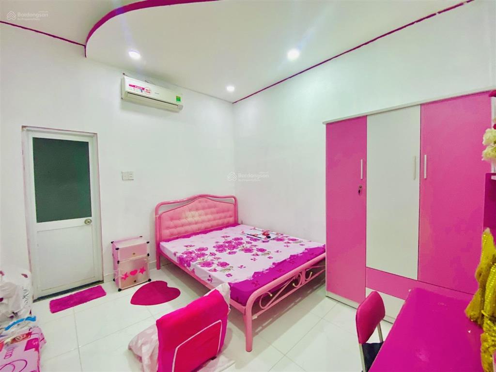 Bán nhà hẻm xe hơi lê văn lương. giảm 700tr còn 5.3t. nhà nở hâu 8m