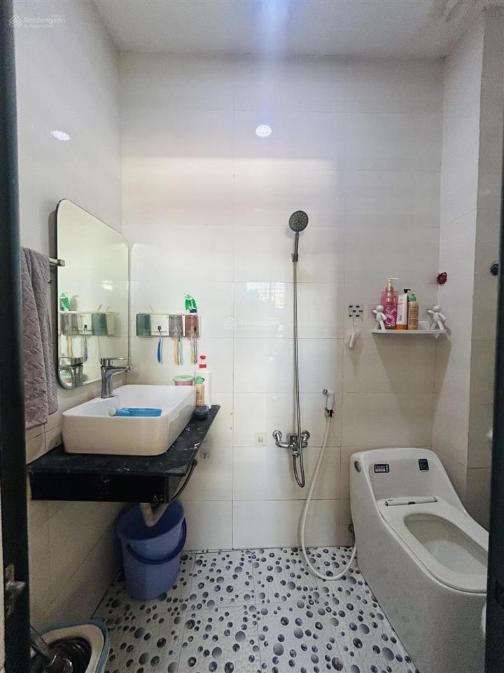 Chung cư bùi minh trực  lầu 3  2pn  đã có sổ  gần aeon quận 8
