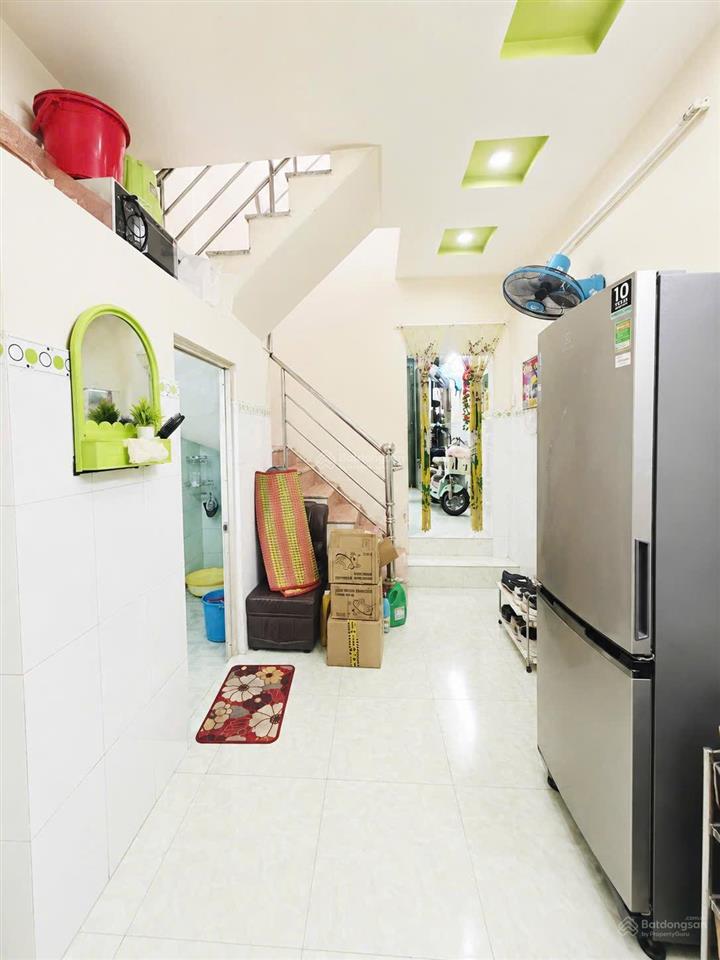 Hẻm 8m lê văn quới  2 tầng 2pn 2wc  hoàn công đủ  3.9t