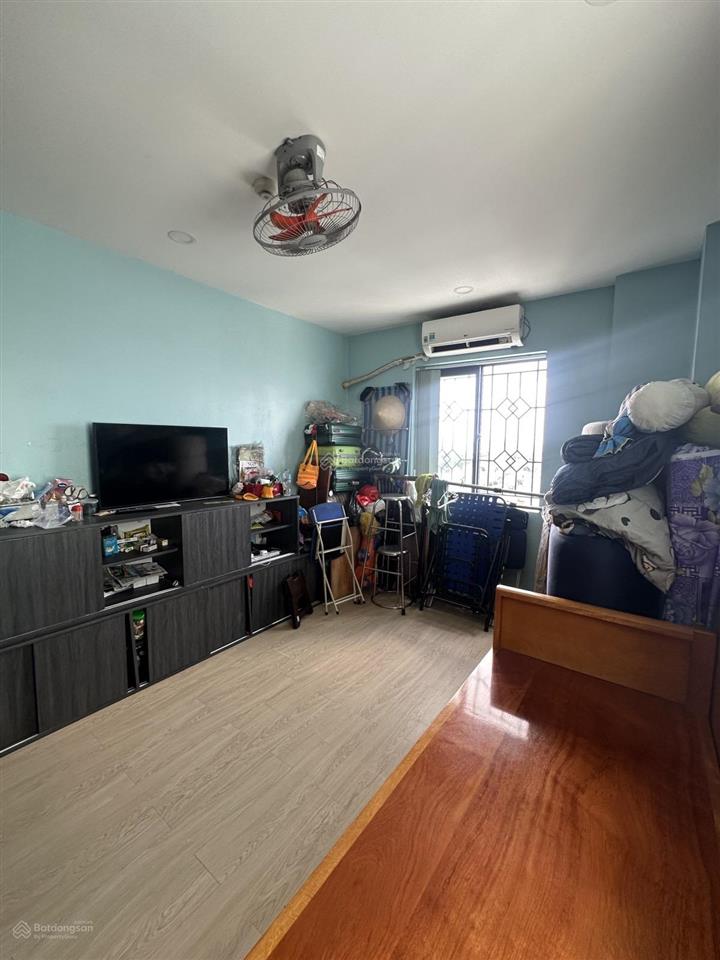 Tặng full nội thất  81m2  3pn  sổ hồng riêng  3.4t