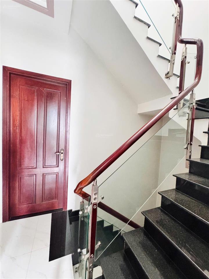 Giảm 200tr  nhà mới nở hậu  4 tầng 4pn  hẻm xe hơi thông đường 3/2 & hồng bàng