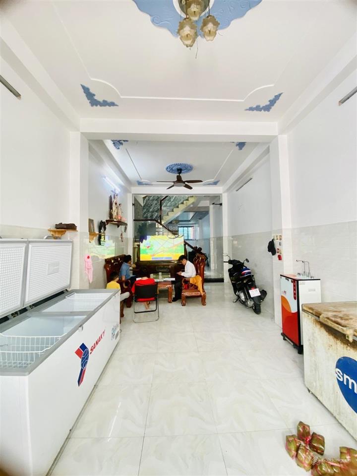 Giảm 1.2 tỷ. 86m (4x22m). 5pn. hẻm 7m. còn 10.8 tỷ