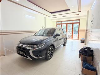 Bán nhà mặt tiền khu tên lửa. 3 tầng 4pn. hoàn công đủ. gần aeon bình tân. đang ngộp bank