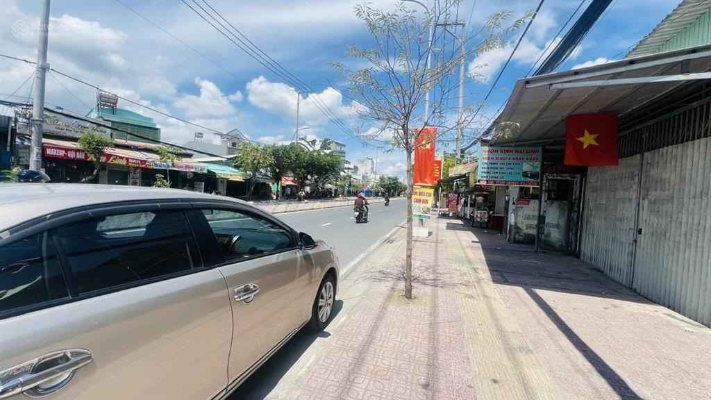 Giảm siêu mạnh 2.5t  thấp hơn định giá nh  161m  nở hậu tài lộc  mặt tiền có lề 3m
